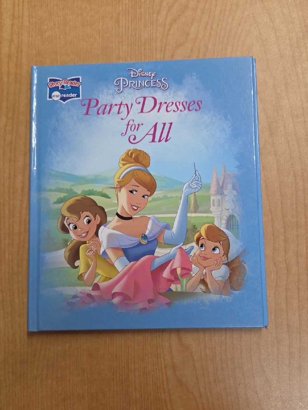 Disney Princess: Me Reader 7-Book Library and Electronic Reader Sound‎ Book Set.